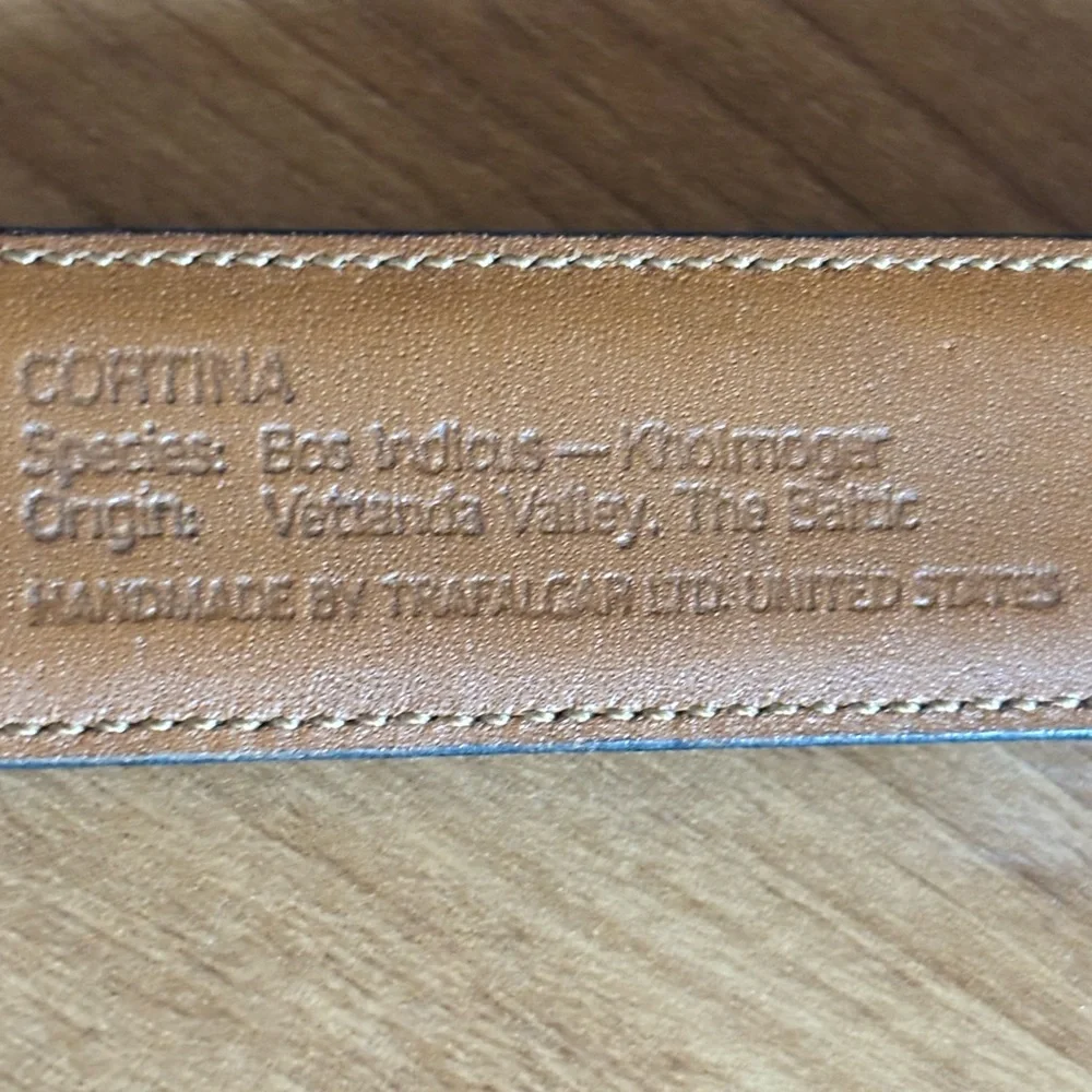 Mens Cortina Hand Polished Leather Large 40 with Gold Buckle